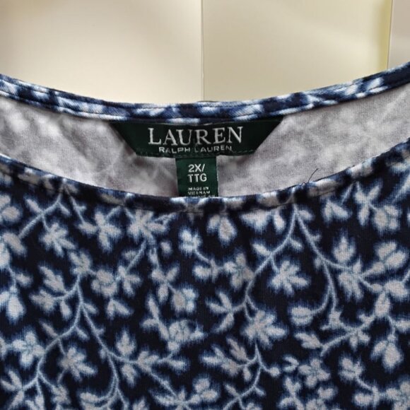 2X Lauren by Ralph Lauren women's floral stretch jersey top Blue white color - Picture 2 of 7